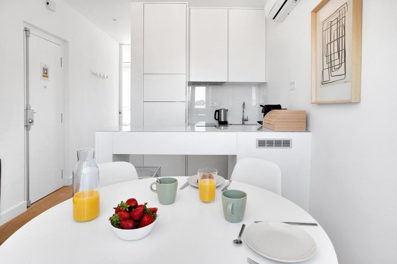 Brand New River View Apartment Belém - 1 bedroom, A/C Lisbona Esterno foto